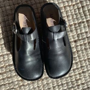 Alegria shoes size 39/9. Black leather